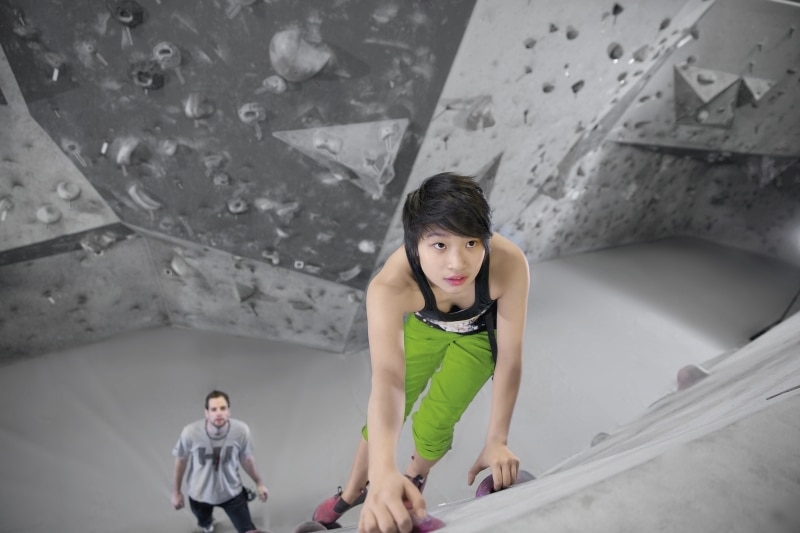 pic_teens_sport_climbing.jpg